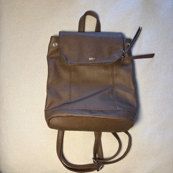 Roots Brown Leather Backpack - Picture 9 of 14